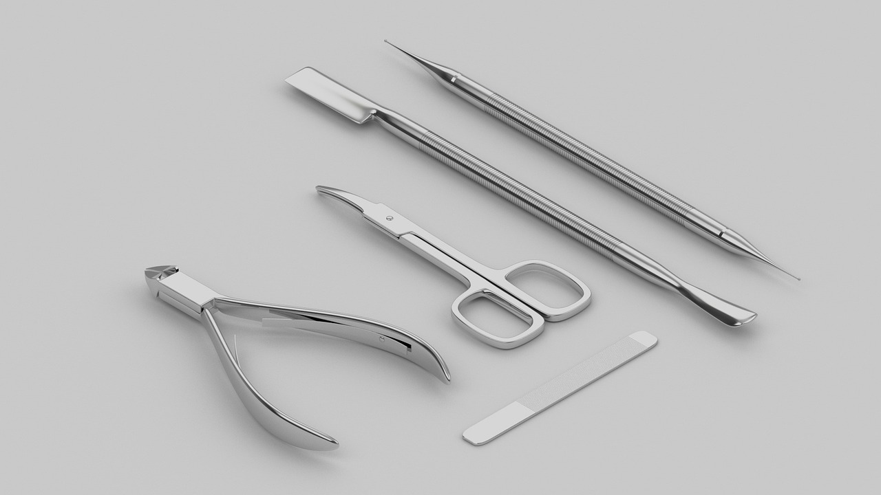 Nail tools cleaned after every guest